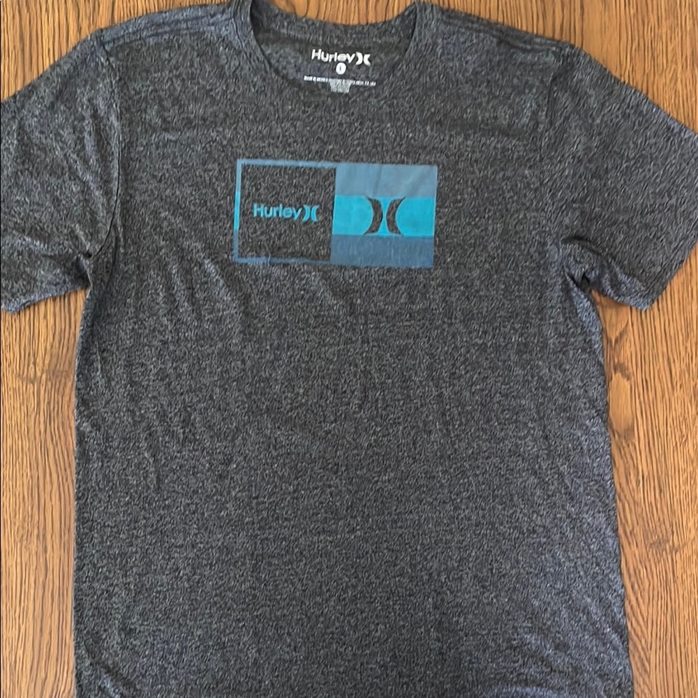 Hurley Men's Gray T-Shirt